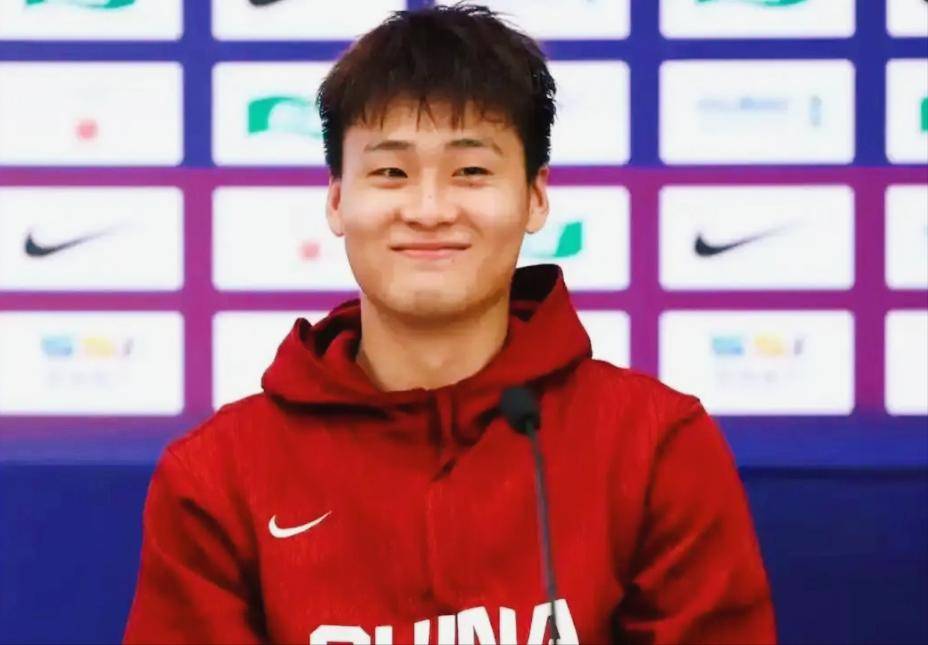 今夜CBA季后赛传出新动向，乌迪内斯队长鼓劲，高层表态——细节曝光，资深球员宣示担当的简单介绍