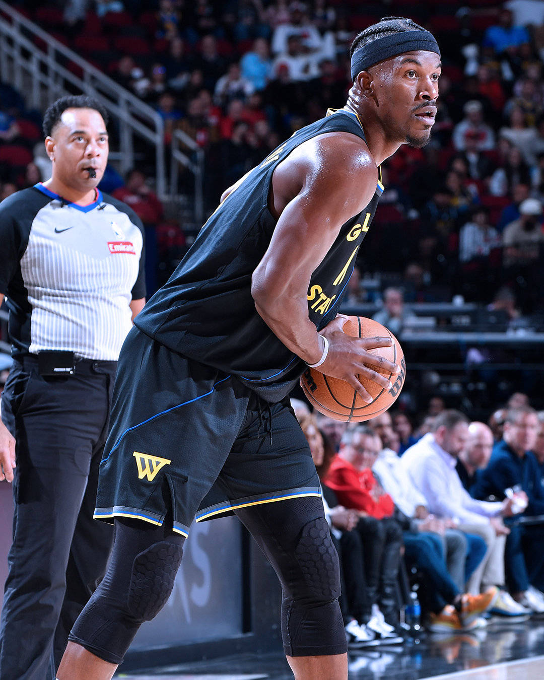 巴特勒连续十五场比赛得分超过惊险取胜，勇士挑战极限！的简单介绍